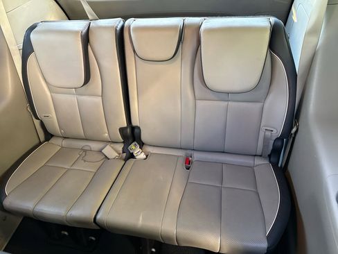 Used 2020 Kia Sedona EX image 16