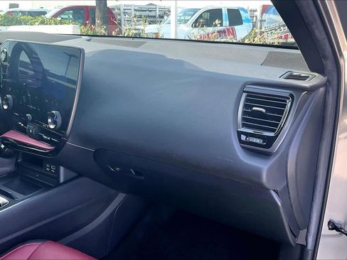 Used 2023 Lexus NX 350 Premium image 18