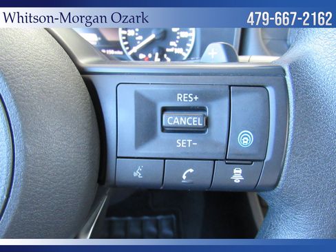 Used 2024 Nissan Rogue SV image 38