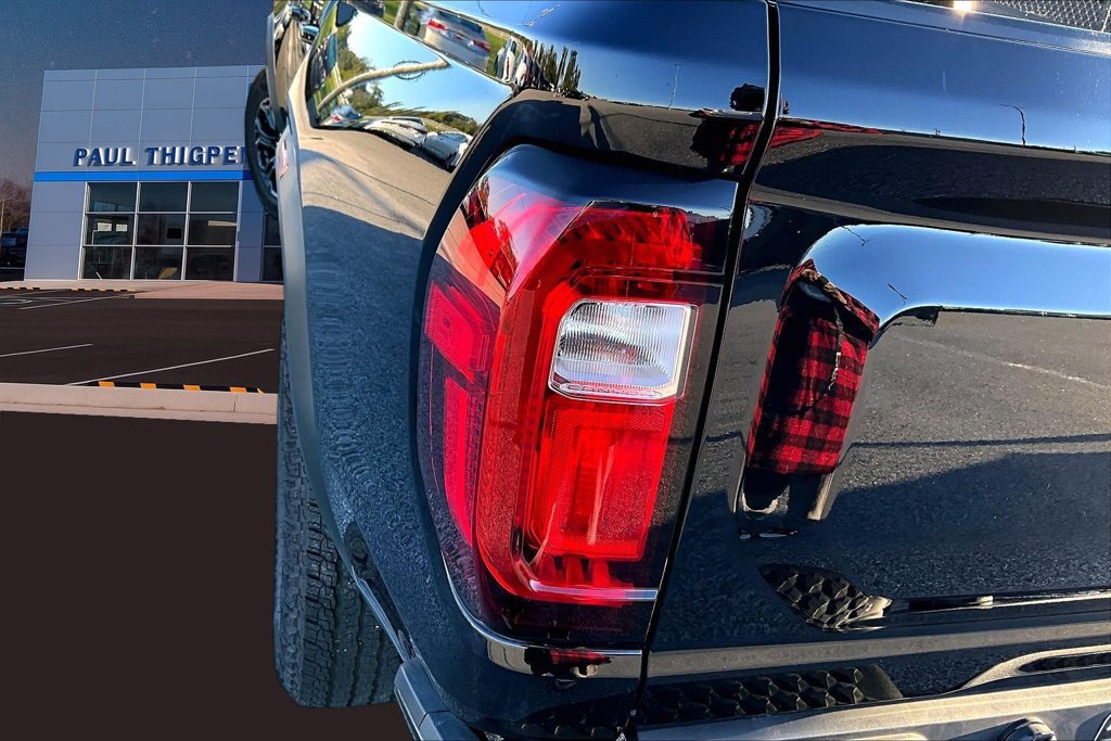 Used 2025 GMC Canyon Elevation w/ Convenience Package RWD image 27