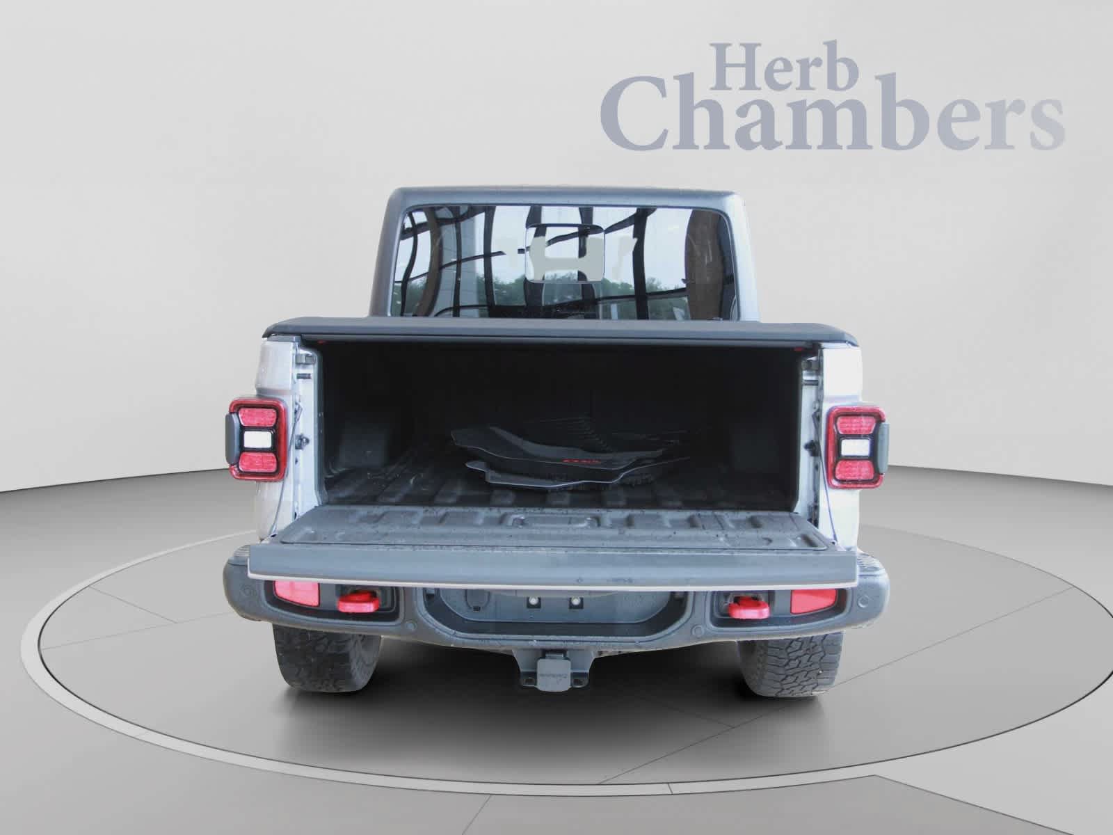 Used 2020 Jeep Gladiator Rubicon AWD/4WD image 9
