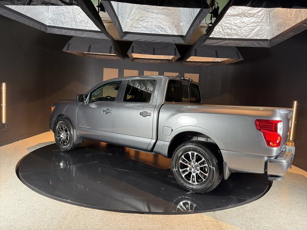 Used 2024 Nissan Titan SV w/ Accessory Utility Package AWD/4WD image 4