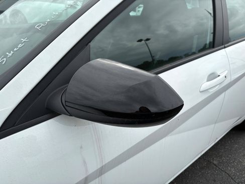 Used 2025 Hyundai Elantra Sport FWD image 16