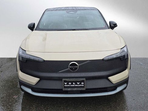 New 2026 Volvo EX30 Cross Country Ultra image 8