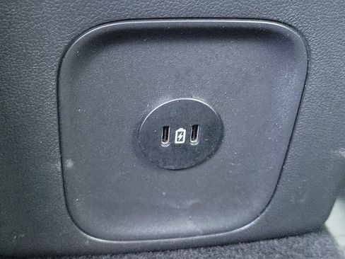 Used 2025 Ford Escape ST-Line Select AWD/4WD image 11