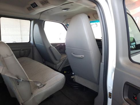 Used 2014 Chevrolet Express 2500 LS image 18