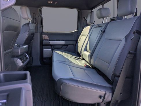 Used 2023 Ford F150 Lightning Lariat image 20