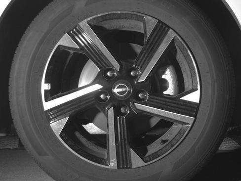 Used 2025 Nissan Sentra SV FWD image 13