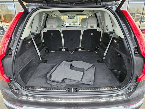 Certified 2024 Volvo XC90 T8 Ultimate w/ Protection Package Premier image 11