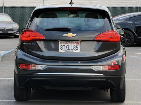 Used 2017 Chevrolet Bolt LT FWD image 8