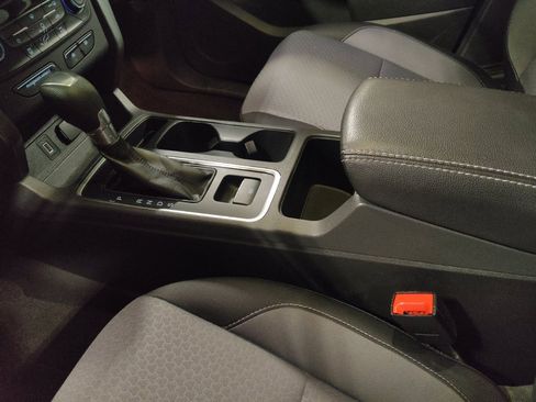 Used 2017 Ford Escape SE FWD image 26