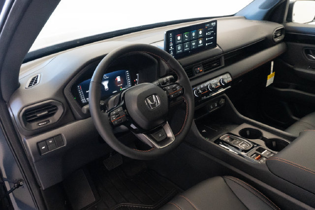 New 2026 Honda Pilot TrailSport image 4