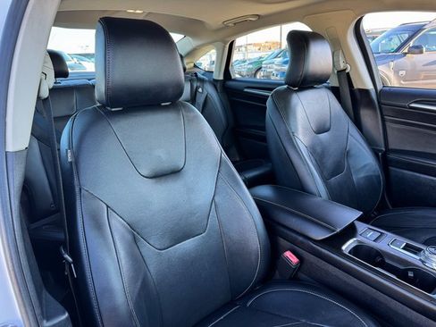 Used 2019 Ford Fusion Titanium image 19