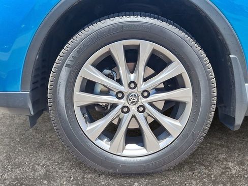 Used 2017 Toyota RAV4 Limited FWD image 7