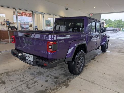 New 2026 Jeep Gladiator Sport AWD/4WD image 3