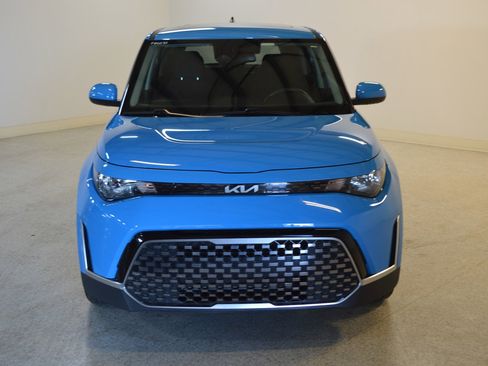 Used 2023 Kia Soul EX image 8