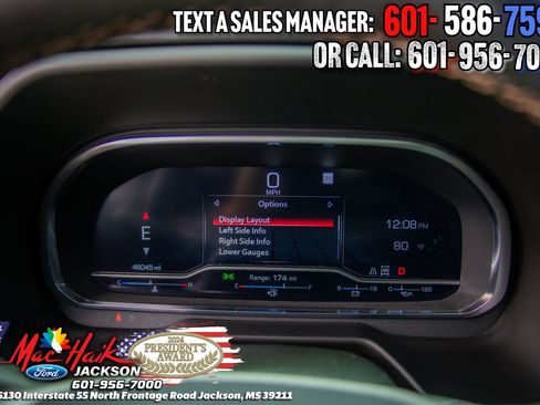 Used 2024 GMC Yukon AT4 w/ Technology Package image 15