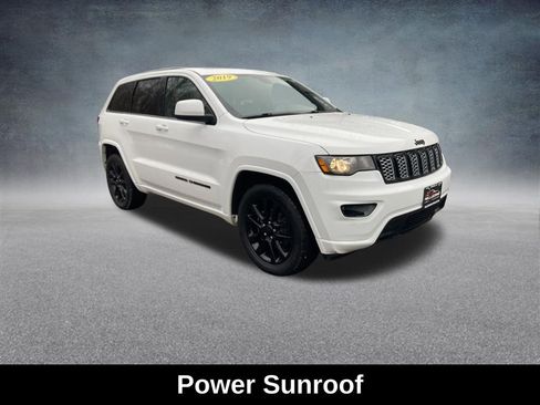 Used 2019 Jeep Grand Cherokee Altitude image 9
