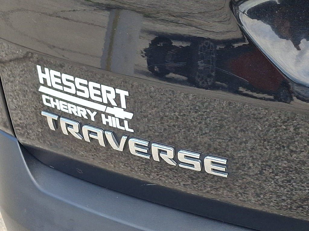 Certified 2021 Chevrolet Traverse LT FWD image 30
