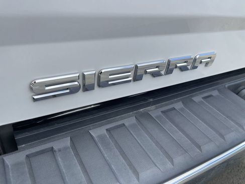Certified 2018 GMC Sierra 1500 SLT AWD/4WD image 31