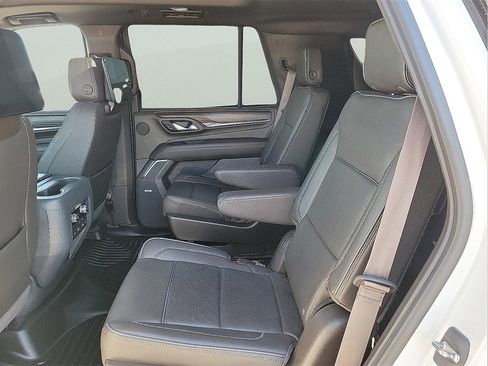 Used 2023 GMC Yukon Denali image 13