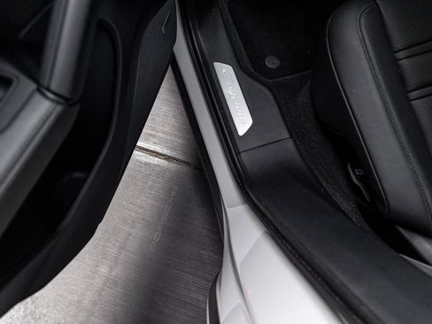 Certified 2025 Porsche Cayenne Coupe image 25