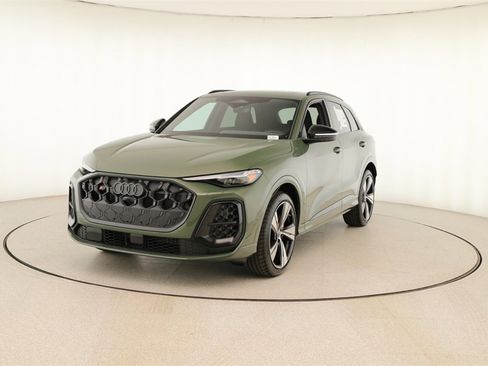 New 2025 Audi SQ5 Prestige image 12