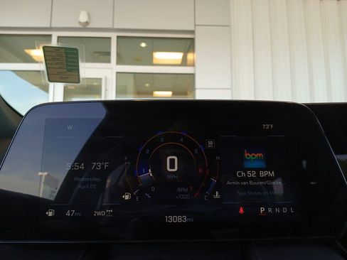 Used 2026 Chevrolet Equinox LT AWD/4WD image 11