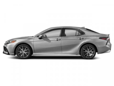 Used 2021 Toyota Camry SE w/ Convenience Package FWD image 3