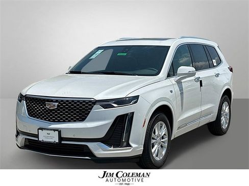 Used 2025 Cadillac XT6 Luxury image 1