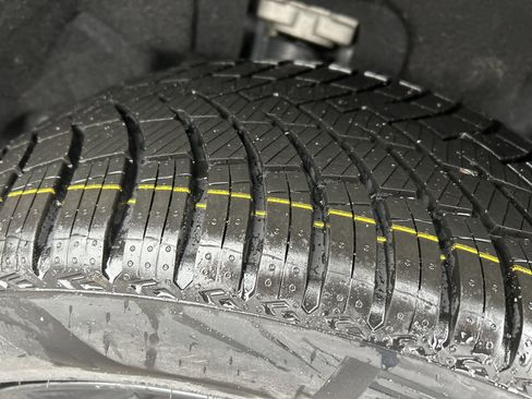 Used 2021 Jeep Grand Cherokee L Laredo image 24