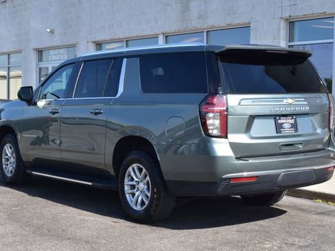 Used 2023 Chevrolet Suburban LT AWD/4WD image 9