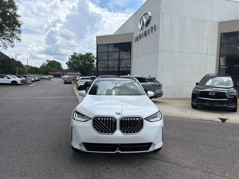 Used 2025 BMW X3 xDrive30i w/ Premium Package AWD/4WD image 5