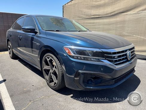 Used 2020 Volkswagen Passat 2.0T R-Line FWD image 2