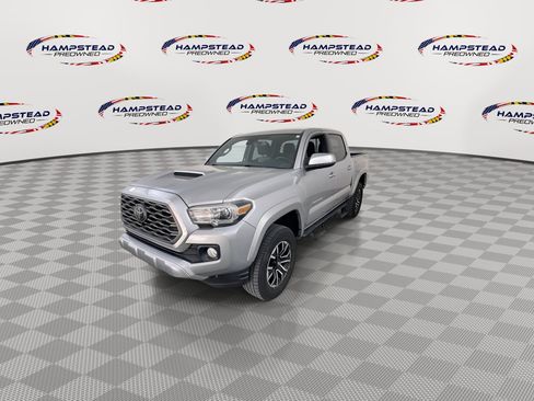 Used 2023 Toyota Tacoma TRD Sport w/ Advanced Technology Package AWD/4WD image 4