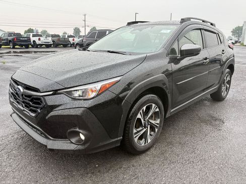 Used 2024 Subaru Crosstrek 2.0i Premium AWD/4WD image 3