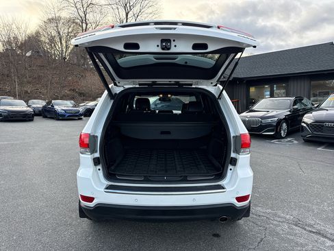 Used 2016 Jeep Grand Cherokee Limited image 12