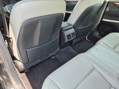 Used 2015 Lexus ES 350 w/ Luxury Package FWD image 19