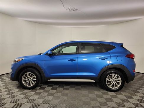Used 2017 Hyundai Tucson SE Plus w/ Cargo Package image 2