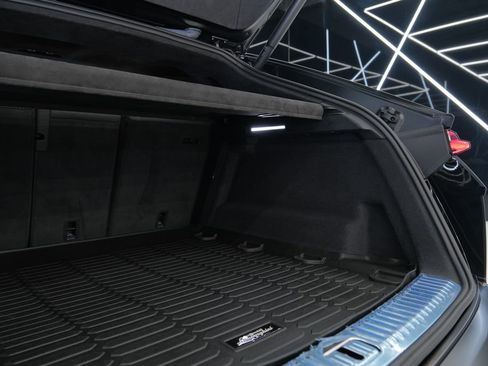 Used 2021 Lamborghini Urus image 73