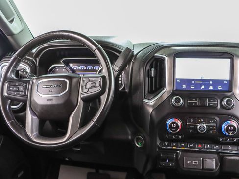 Used 2021 GMC Sierra 2500 Denali w/ Technology Package AWD/4WD image 18
