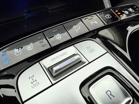 Used 2024 Hyundai Tucson Limited image 29