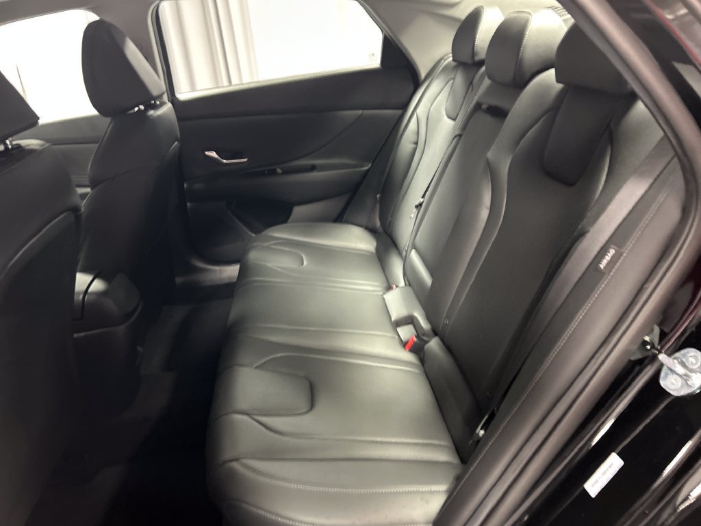 Used 2026 Hyundai Elantra Limited FWD image 22
