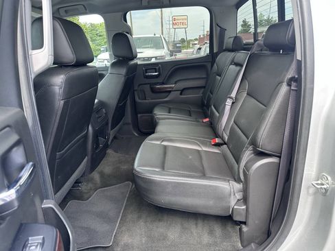 Used 2017 GMC Sierra 1500 SLT w/ SLT Premium Package AWD/4WD image 15