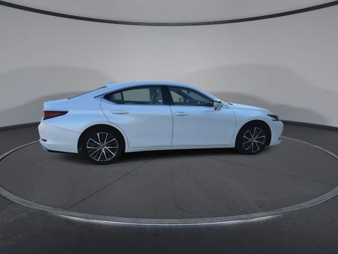 Used 2025 Lexus ES 350 w/ Premium Package image 9