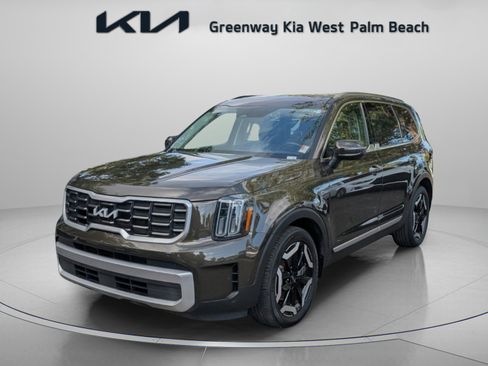 Certified 2023 Kia Telluride S w/ S Sunroof Package image 4