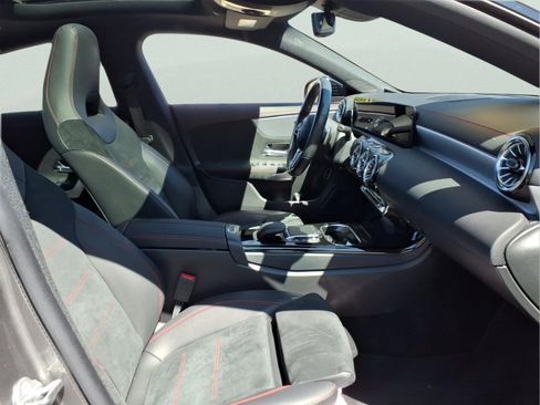 Certified 2023 Mercedes-Benz CLA 250 4MATIC image 11