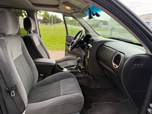 Used 2009 GMC Envoy SLE w/ Sun And Sound Package AWD/4WD image 30