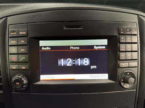 Used 2020 Mercedes-Benz Metris image 21