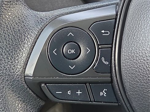 Used 2024 Toyota Corolla LE image 19